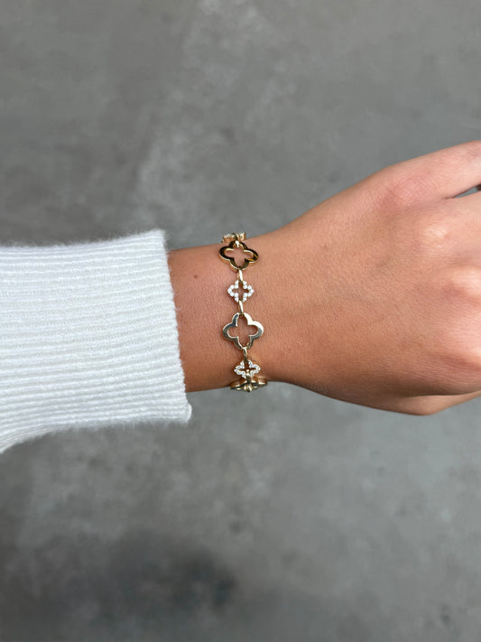 Ladies Gold and Diamond Clover Bracelet