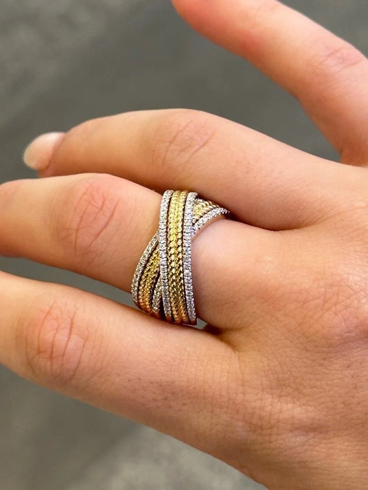 Ladies Overlapping Round Diamond Ring