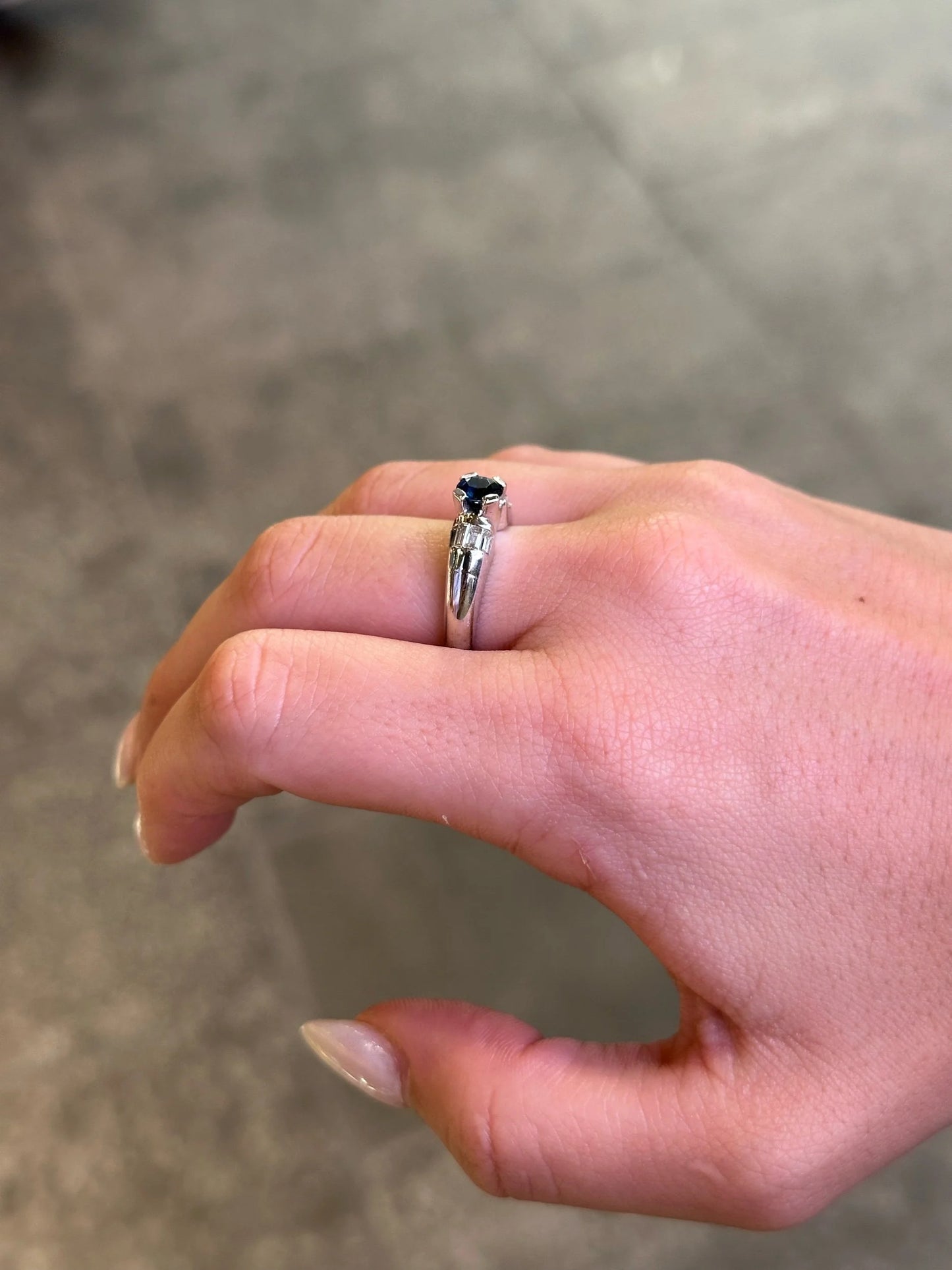 Ladies Center Sapphire Stone and Baguette Diamond Ring
