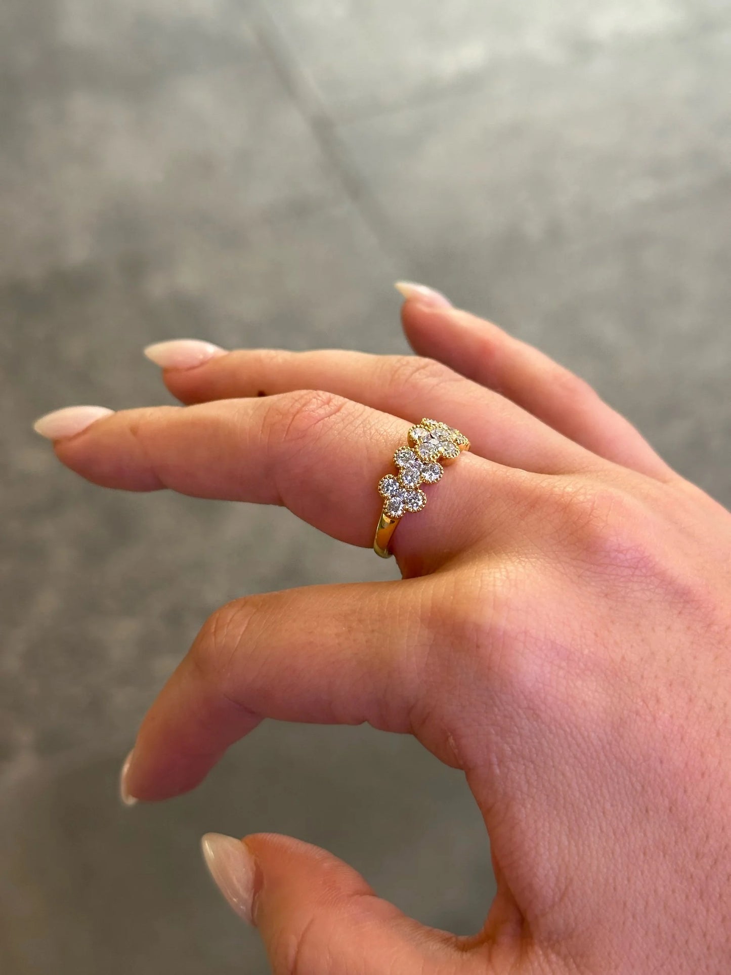 Ladies Compact Clover Shaped Round Diamond Ring