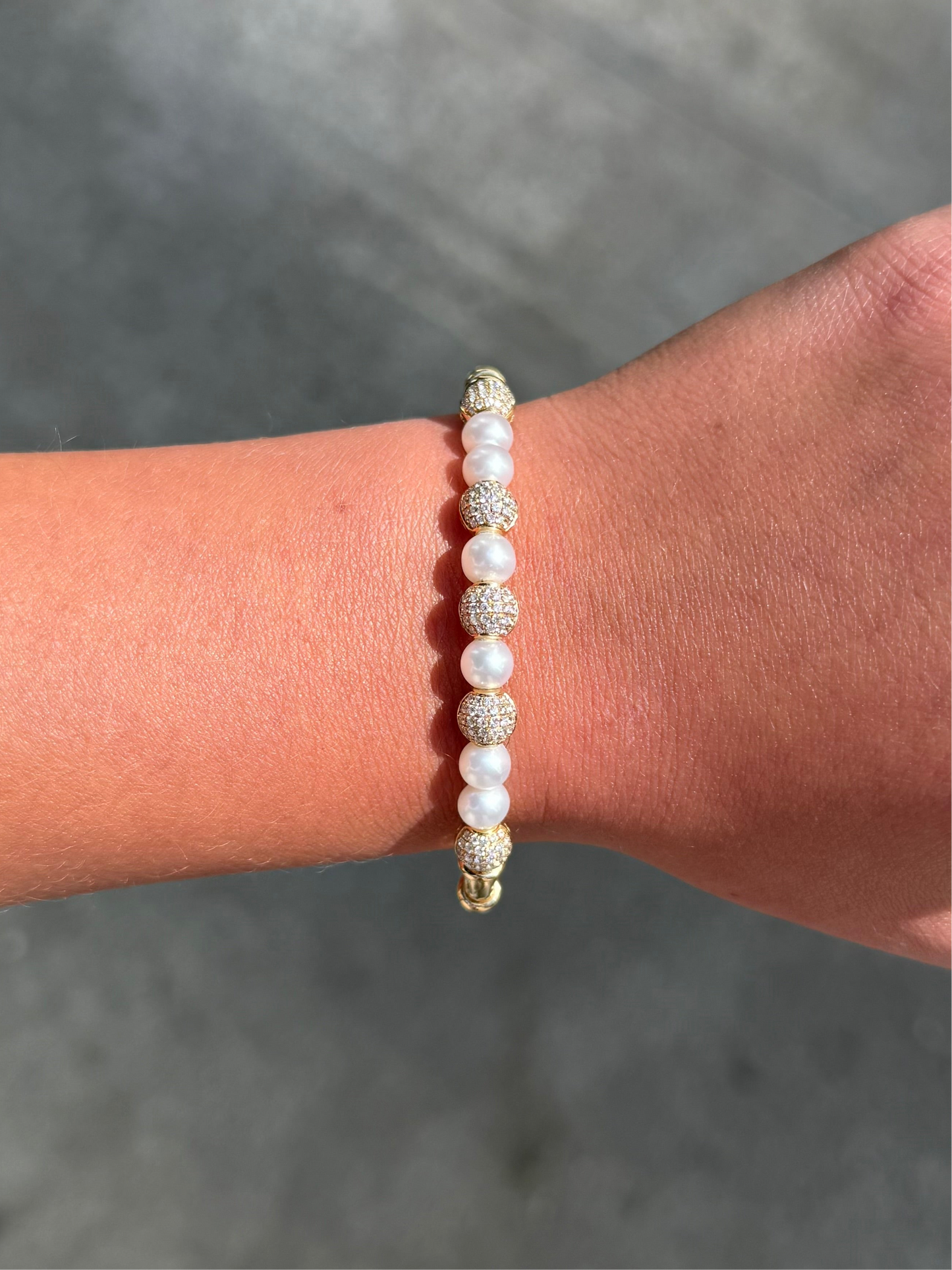 Ladies Pearl and Round Diamond Ball Bangle