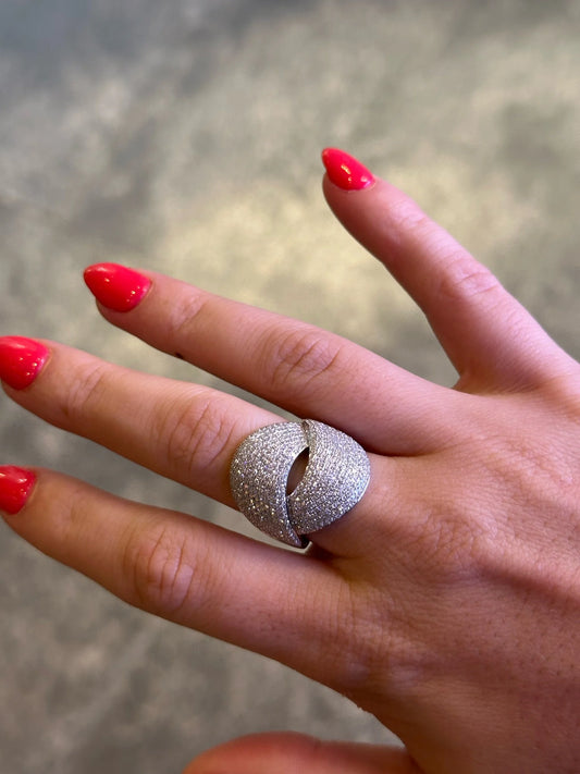 Ladies Wide Twisting Pave Set Round Diamond Ring