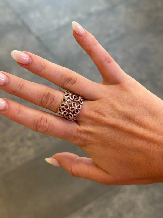 Ladies Wide Six Flower Design Ring