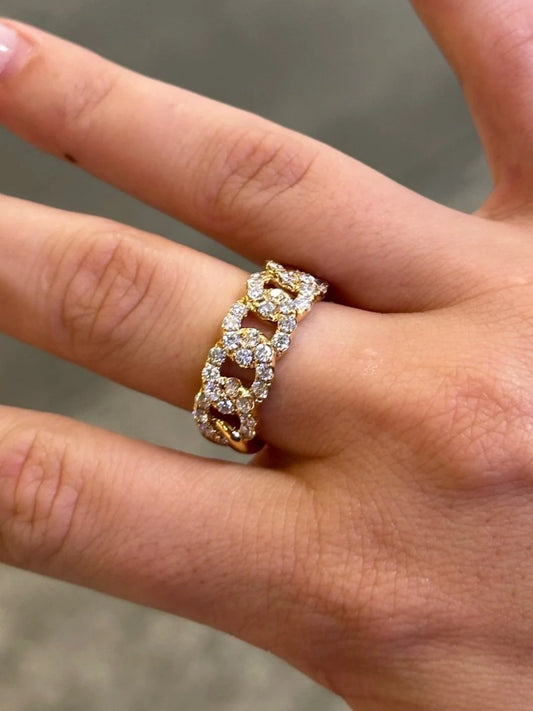 Ladies Link Round Diamond Ring