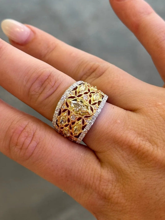 Ladies Wide Filigree Design Ring