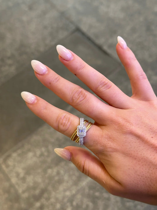 Ladies Two Tone Overlapping Round Diamond Ring