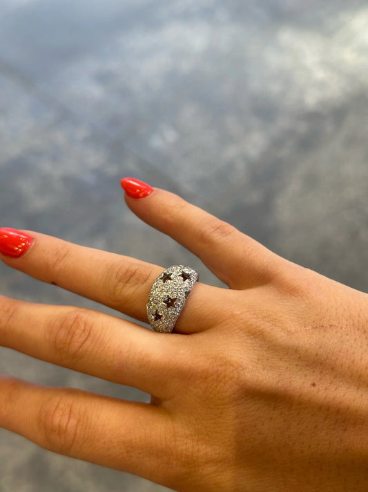 Ladies Center Pave Cut Out Star Round Diamond Ring