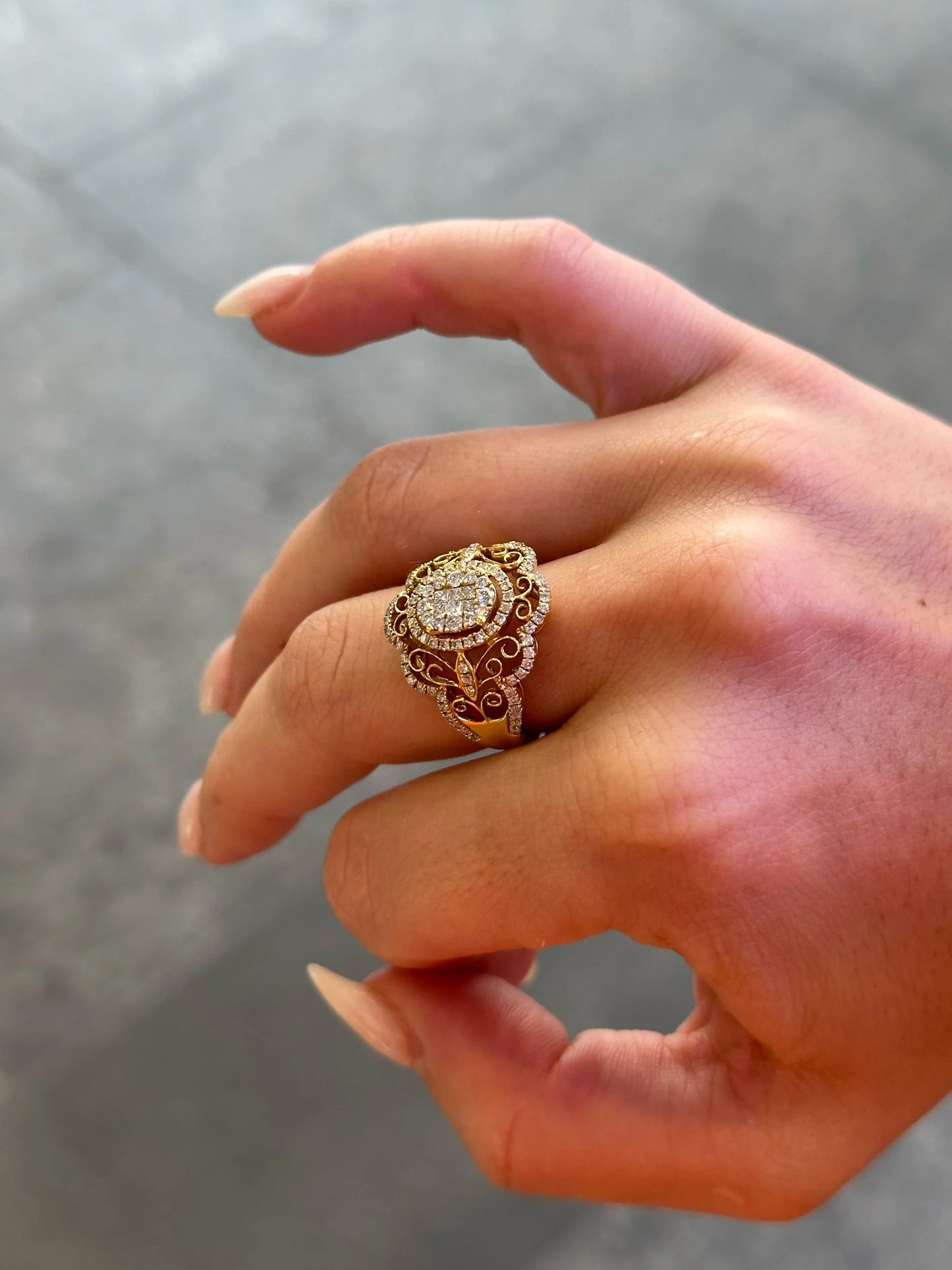 Ladies Custer Filigree Design Ring