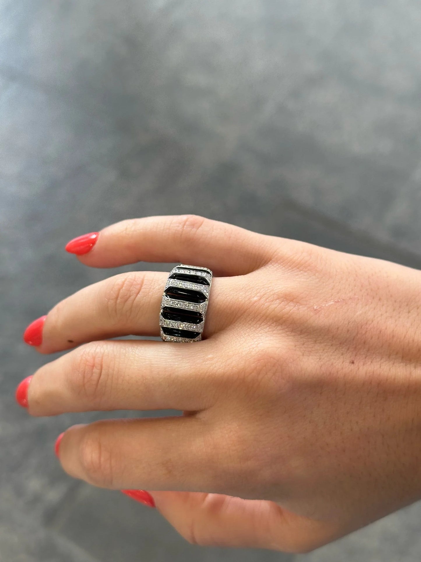 Ladies Alternating Black Onyx and Round Diamond Ring