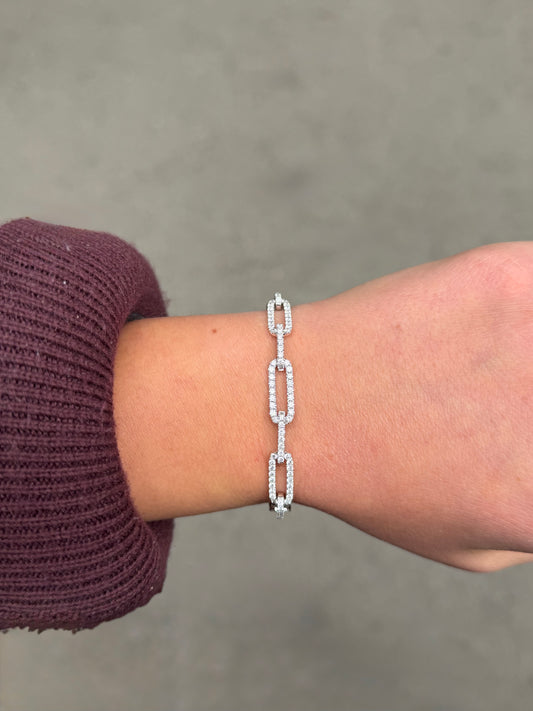 Ladies Round Diamond Link Bracelet