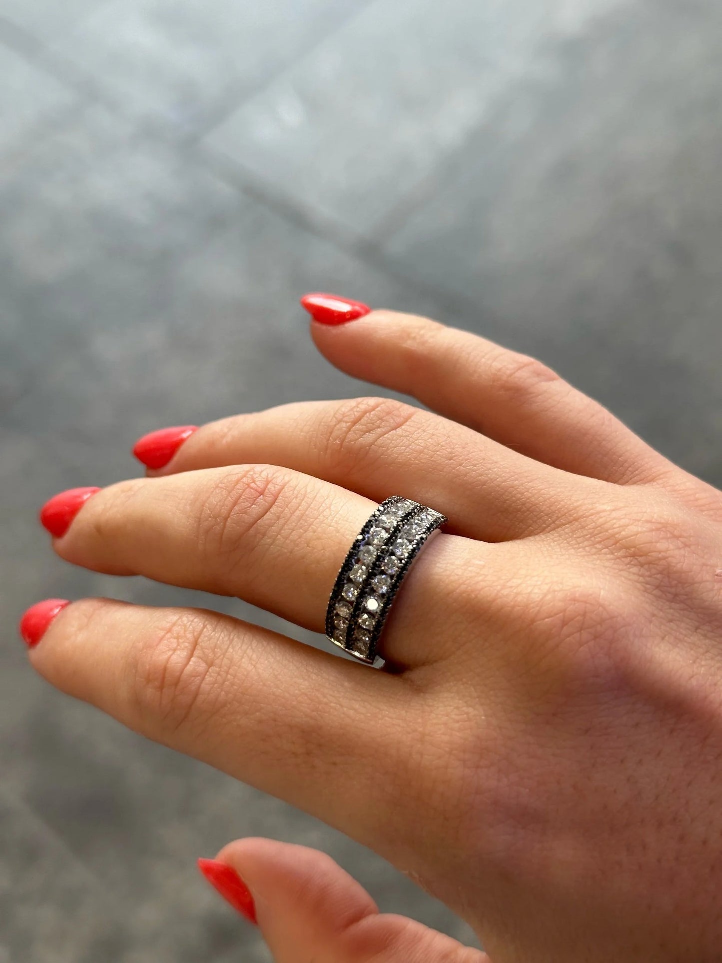 Ladies Two Row Black Diamond and Round Diamond Ring