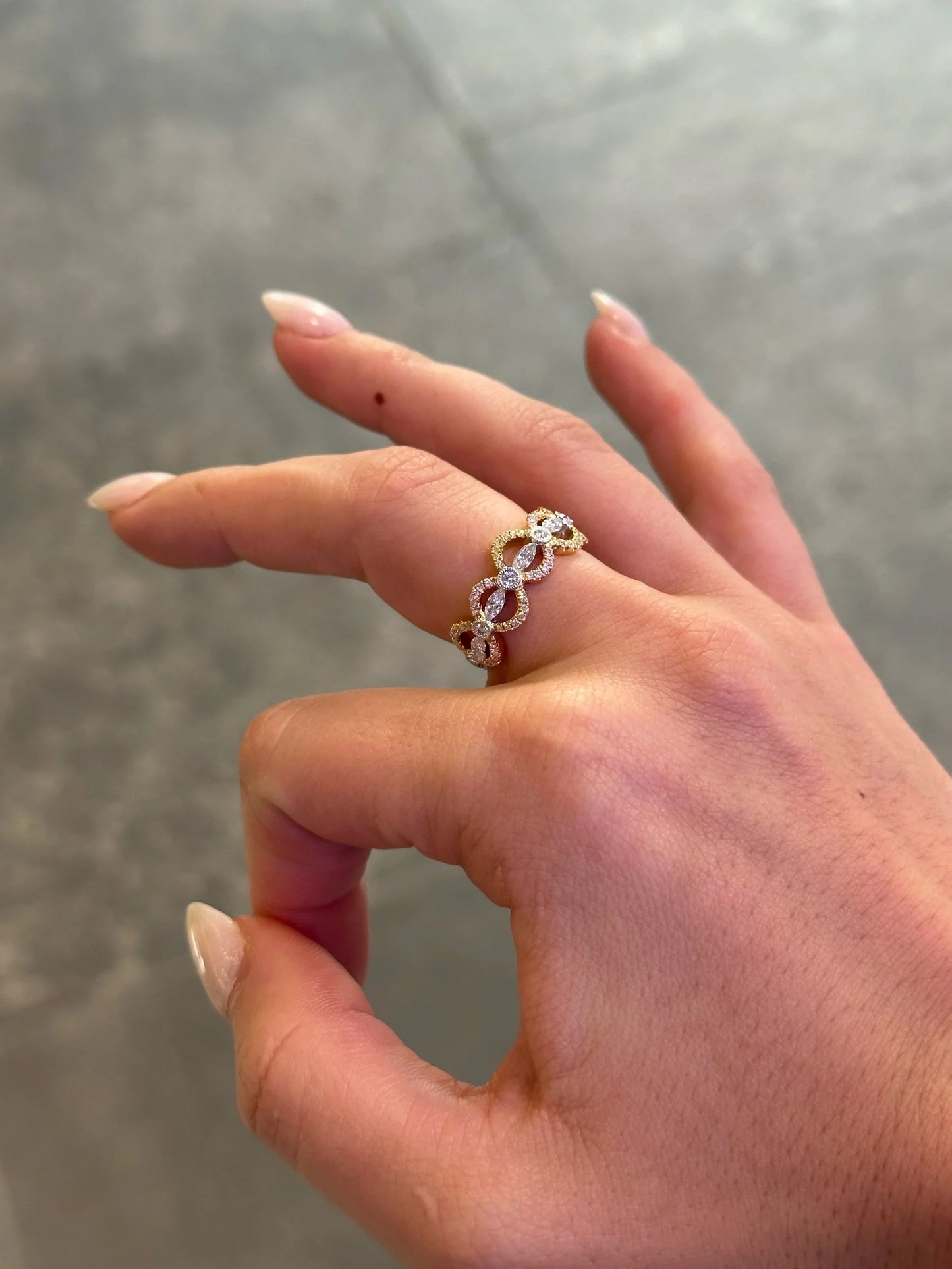 Ladies Three Tone Fancy Round Diamond Ring