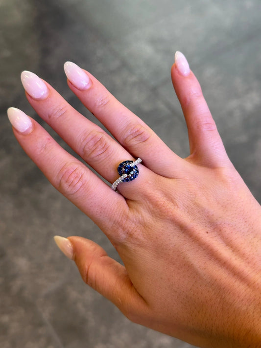 Ladies Ripple Sapphire Round Diamond Ring