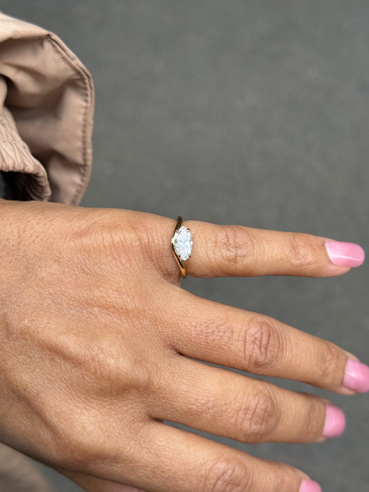 Ladies Horizontal Set Marquise Lab Grown Diamond Ring