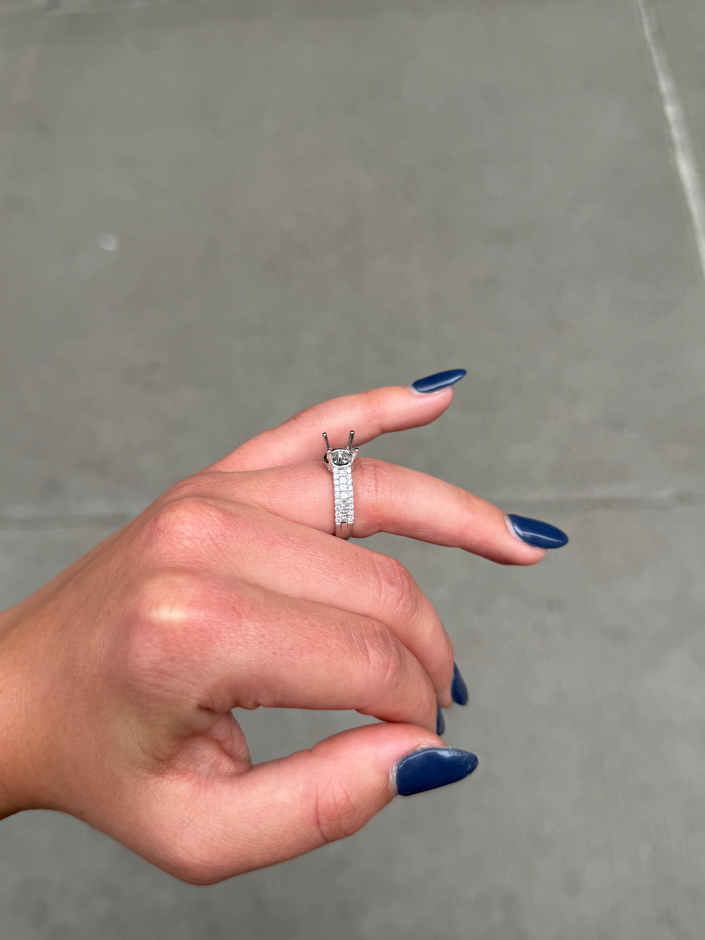 Ladies Thick Round Diamond and Princess Engagement Ring