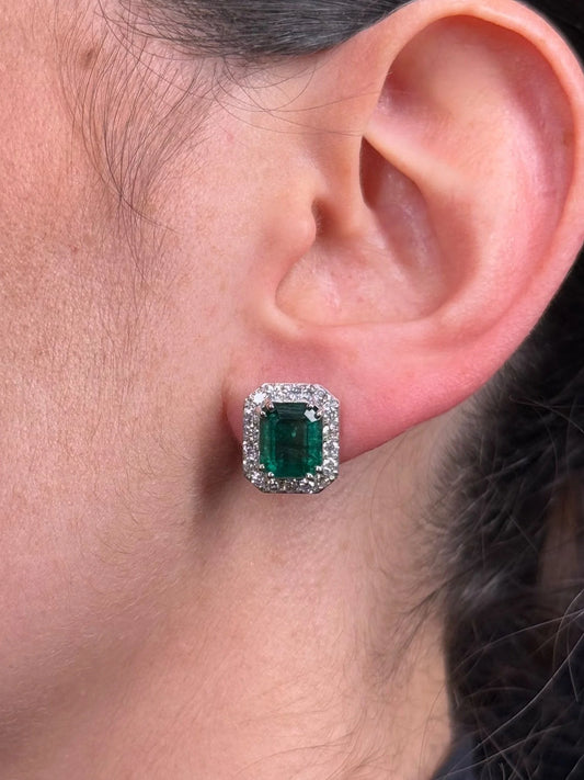 Ladies Emerald Diamond Earrings