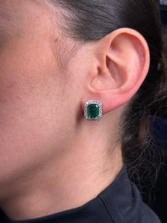 Ladies Emerald Diamond Earrings