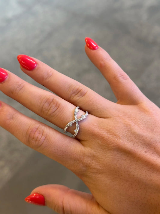 Ladies “X” Shaped Diamond Ring