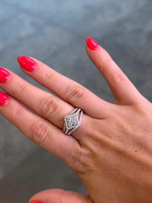 Ladies Star Shaped Three Split Halo Ring