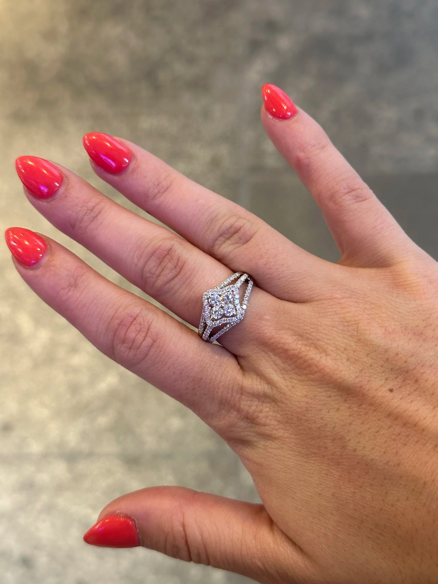 Ladies Star Shaped Three Split Halo Ring