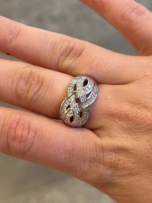 Ladies Intertwining Baguette and Round Diamond Ring