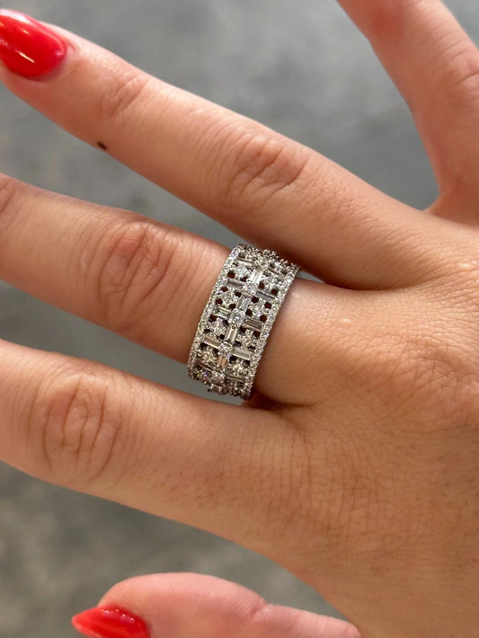 Ladies Alternating Round, Princess, Baguette Diamond Eternity Band