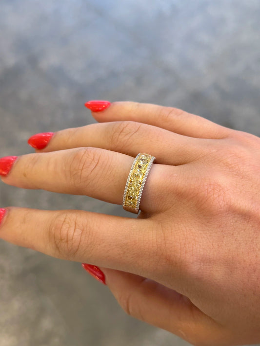 Ladies Yellow Cushion Cut Band