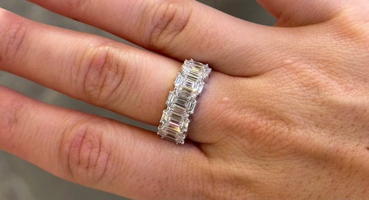 Ladies Five Piece Emerald Cluster Diamond Ring