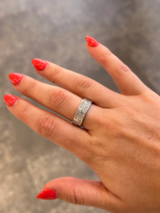 Ladies Mirrored Eternity Baguette Diamond Band