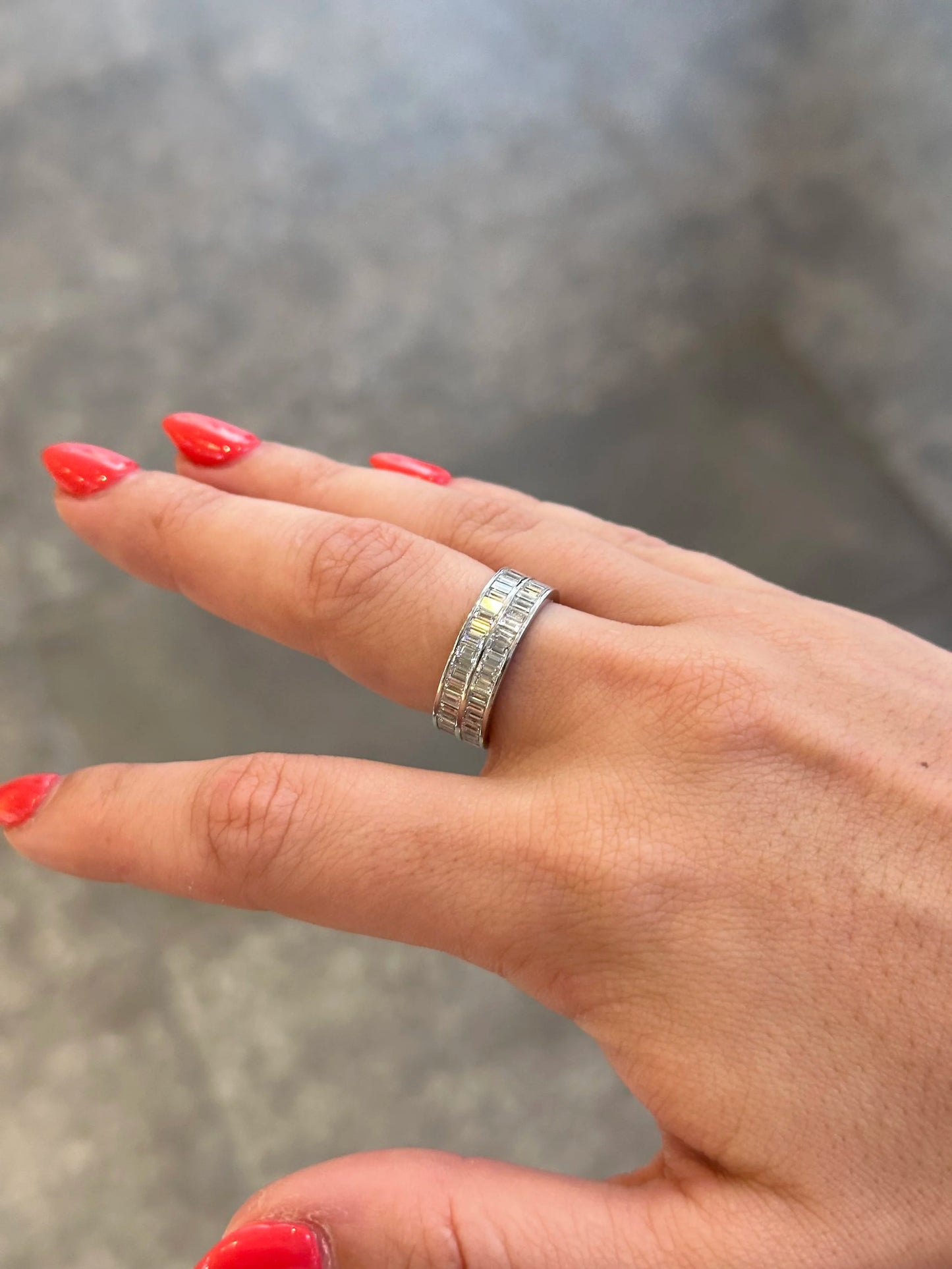 Ladies Mirrored Eternity Baguette Diamond Band