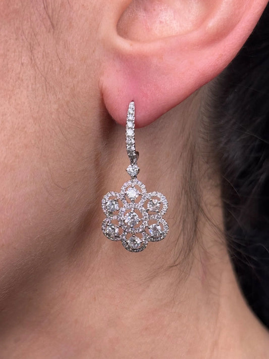 Ladies Eight Diamond Flower Earrings