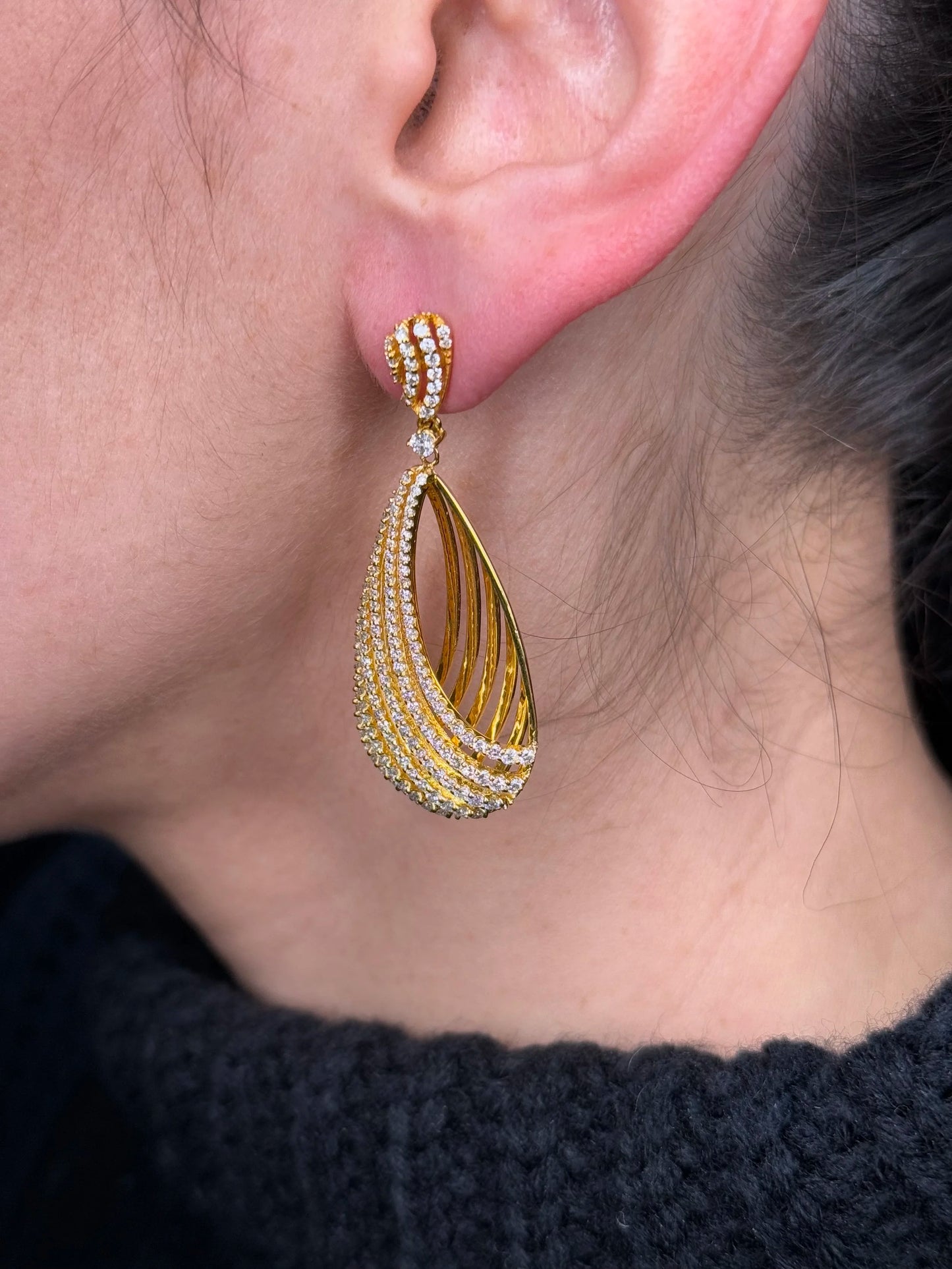 Ladies Pear Shaped Hallow and Diamond Fancy Earrings