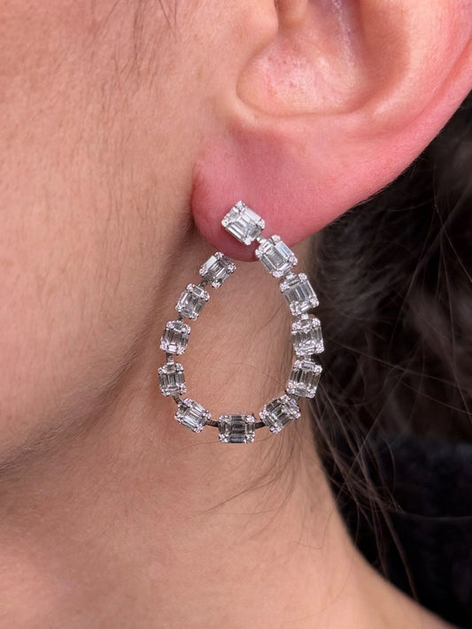 Ladies Frontal Baguette and Round Diamond Earring