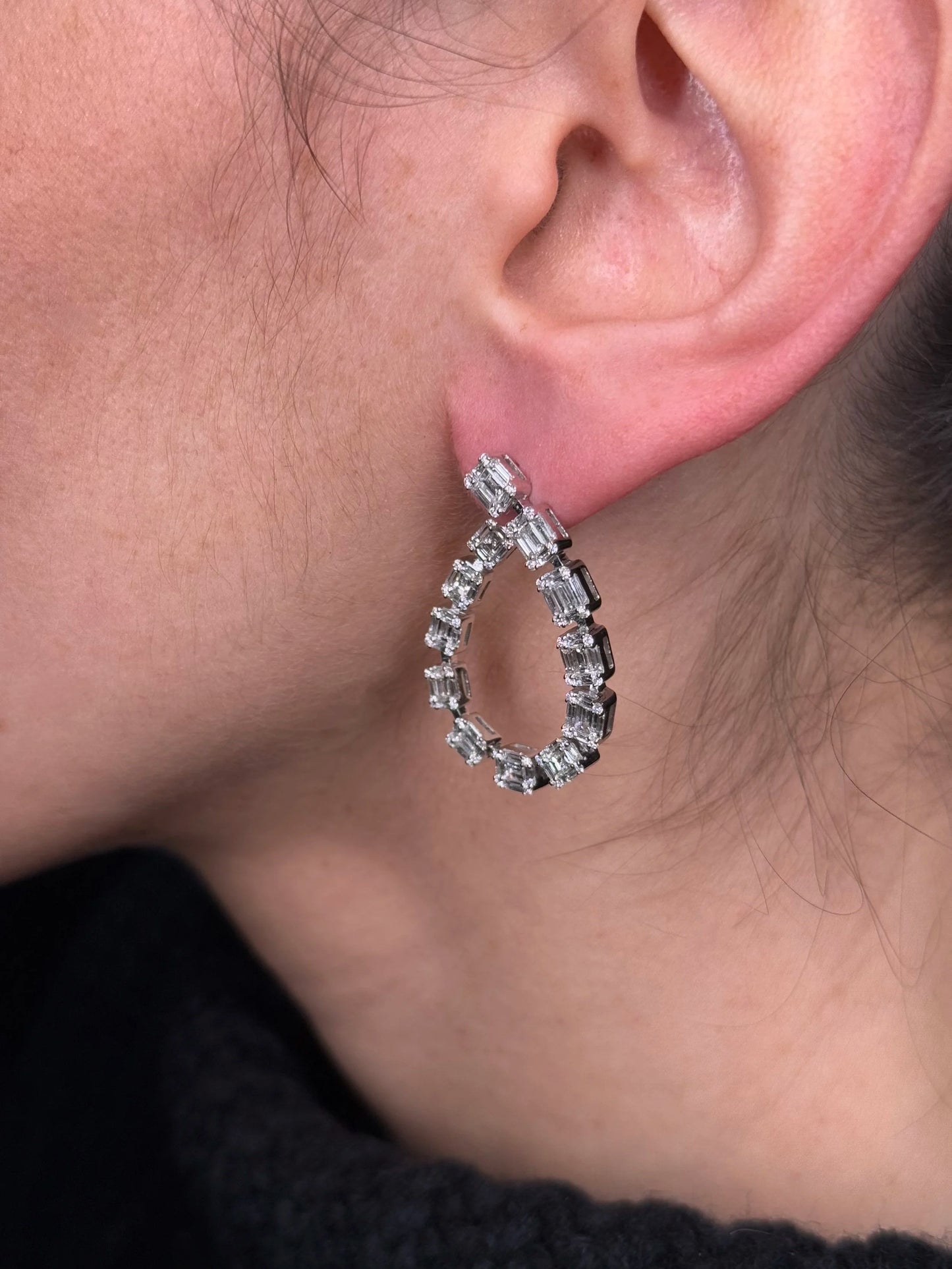 Ladies Frontal Baguette and Round Diamond Earring