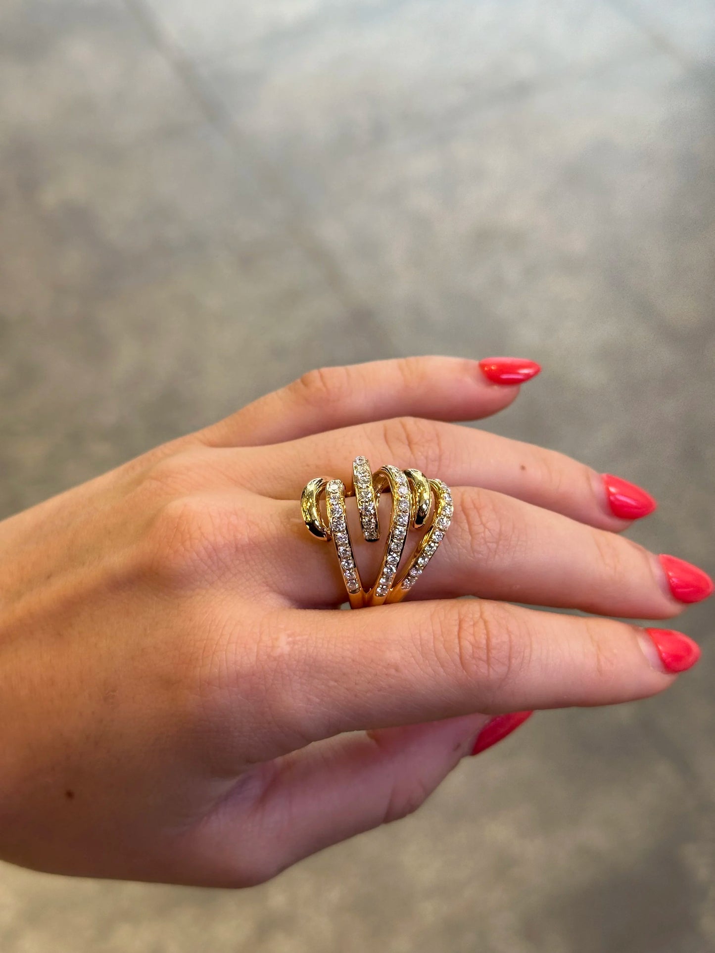 Ladies Split Yellow Gold Diamond Ring