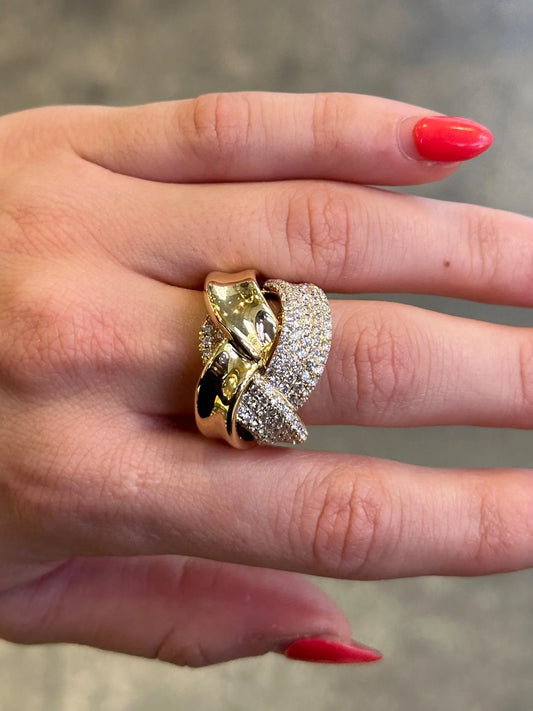 Ladies Pave Set Intertwined Round Diamond Ring