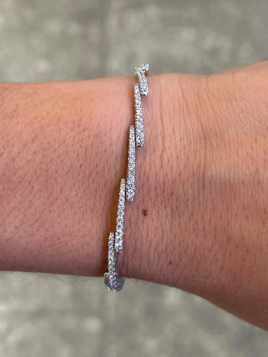 Ladies Fancy Round Diamond Bracelet