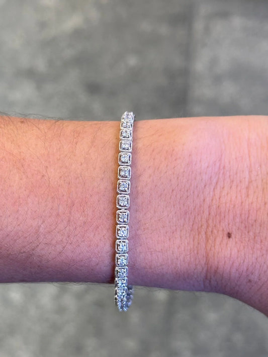 Ladies Milgrain Round Diamond Bracelet