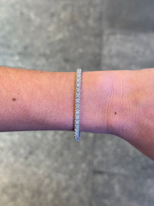 Ladies Milgrain Round Diamond Bracelet