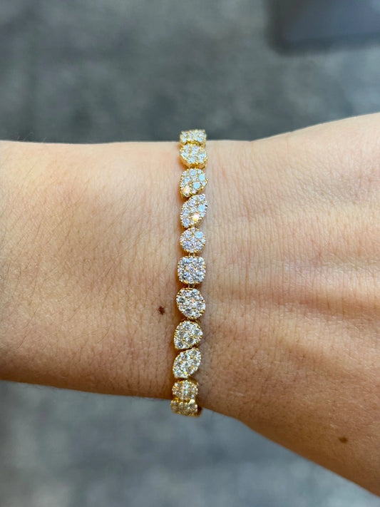 Ladies Multi-Shaped Cluster Diamond Bracelet