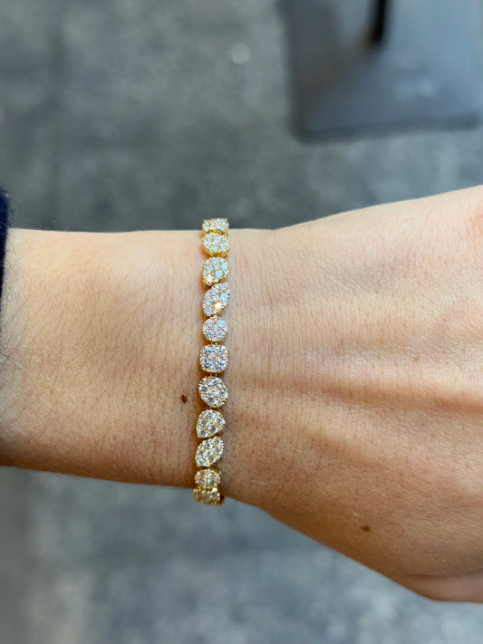 Ladies Multi-Shaped Cluster Diamond Bracelet