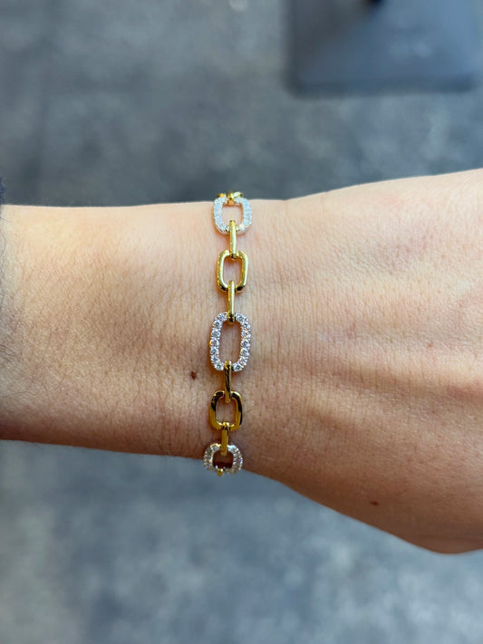 Ladies Gold and Diamond Alternating Link Chain Bracelet