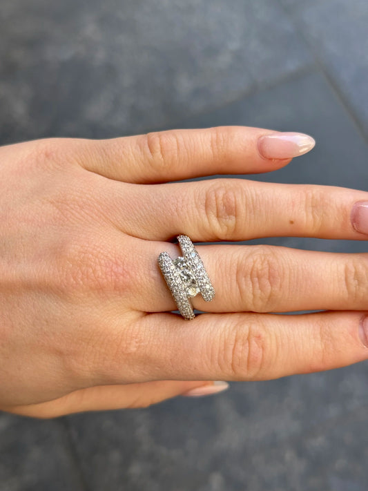 Ladies Pave and Round Diamond Ring