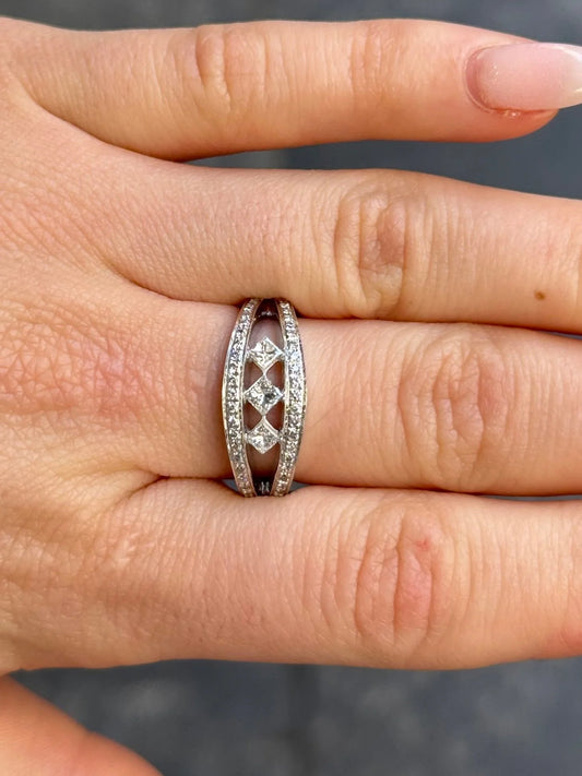 Ladies Spaced Out Princess Diamond Ring