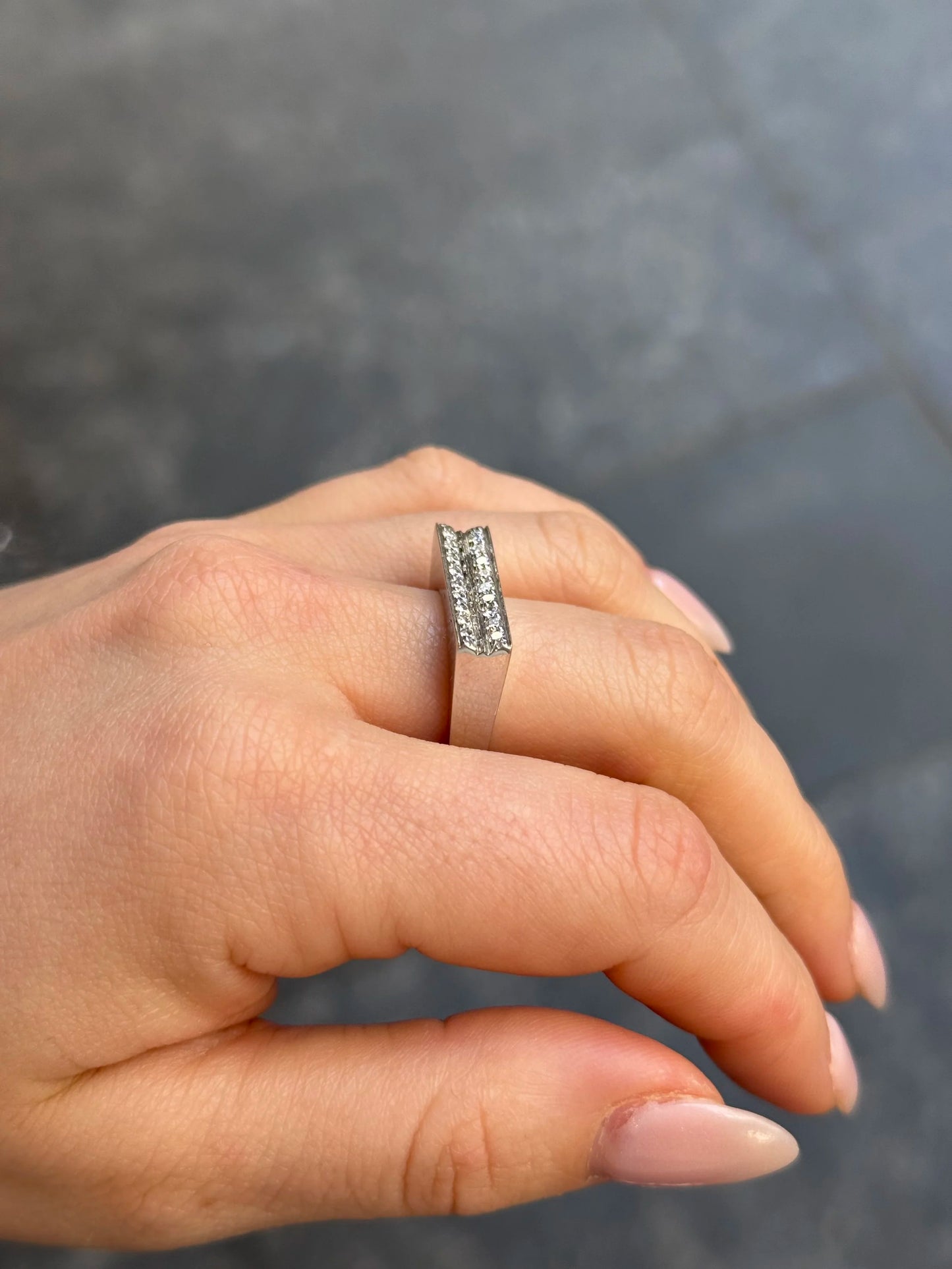 Ladies Thick Rectangle Style Ring