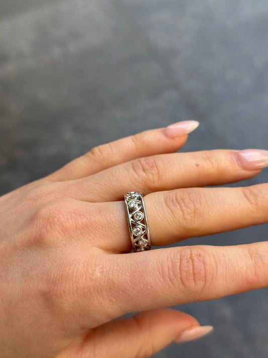 Ladies Spaced Out Bezel Set Band