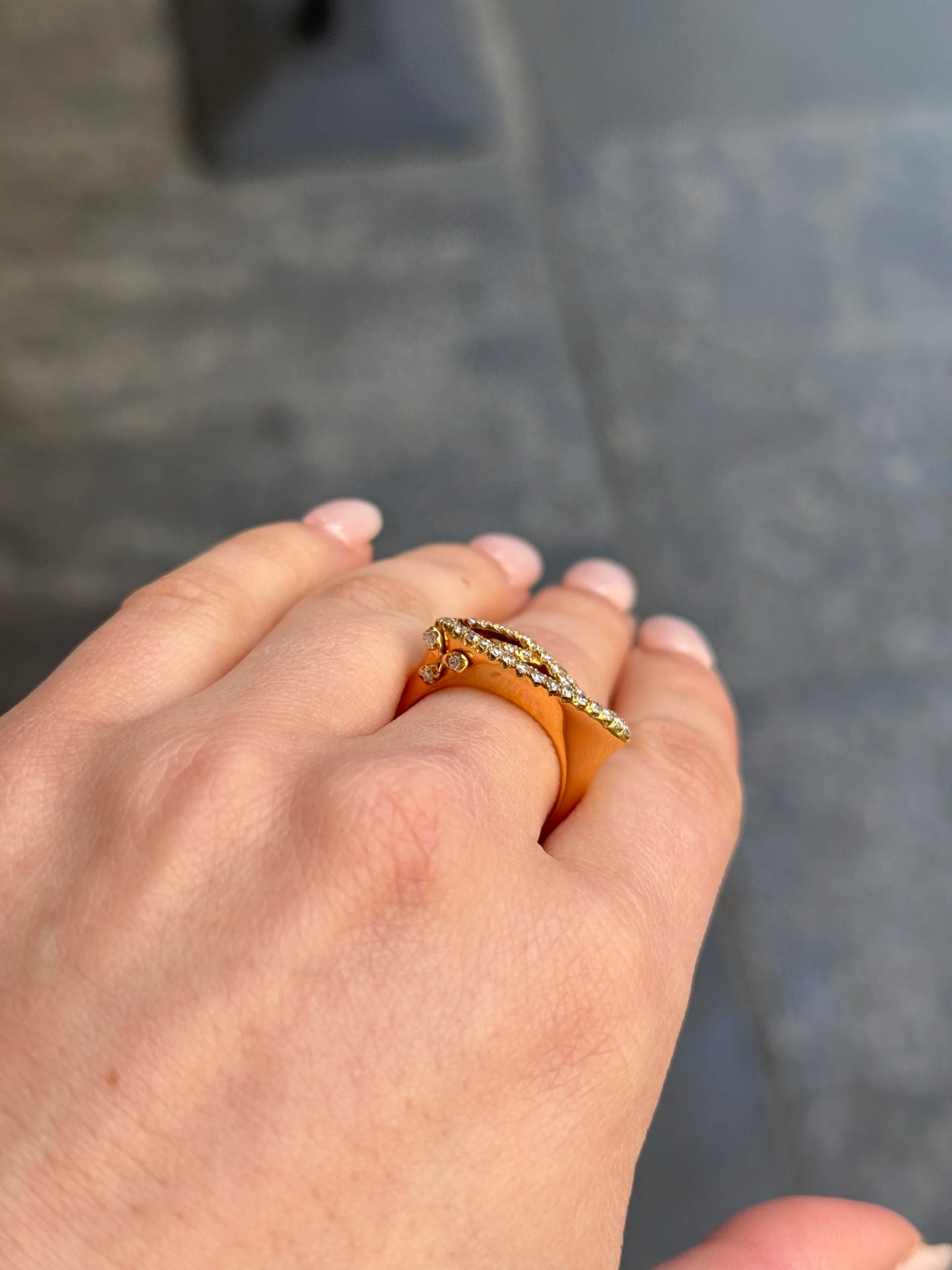 Ladies Leaf Design Diamond Ring