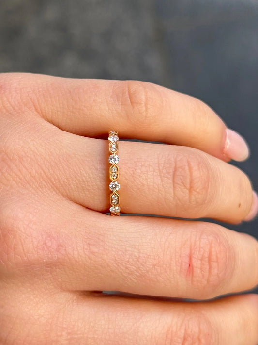 Ladies Alternating Double Stone Milgrain and Bezel Set Wedding Band