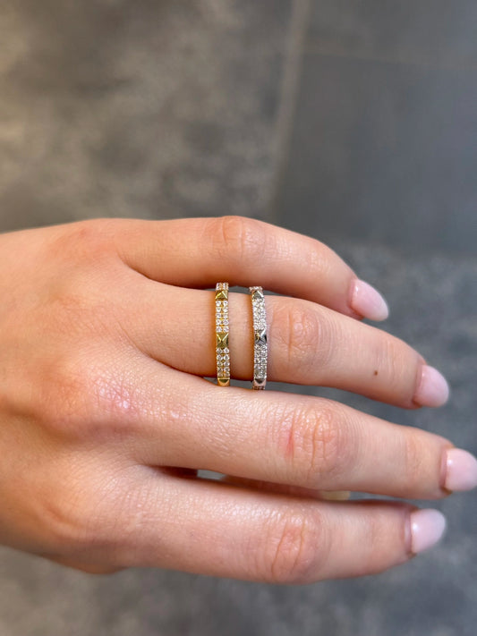 Ladies Alternating Two Row Diamond and Gold Wedding Band