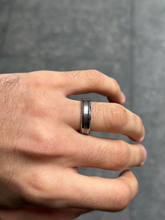 Men's Beveled Edge Wedding Band